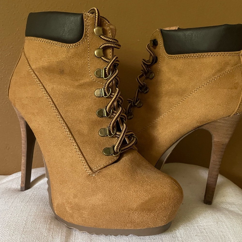 Shi by Journeys Stiletto Boots - Tan Size 9.5